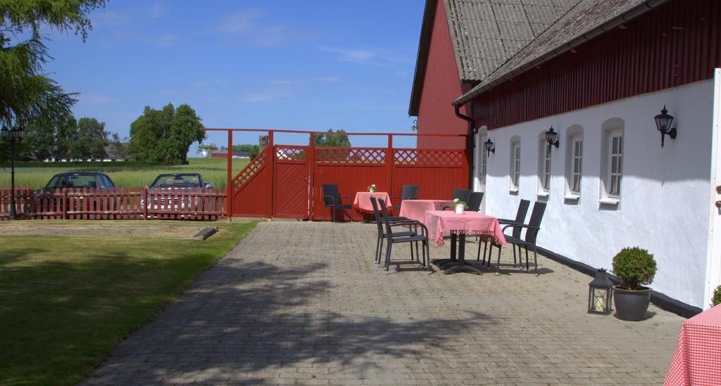Sydkustens At Lillehem Skivarp Buitenkant foto